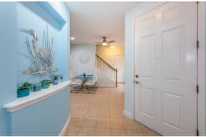 462 HARBOR RIDGE DRIVE, PALM HARBOR, FL 34683 Sold 04/17/25