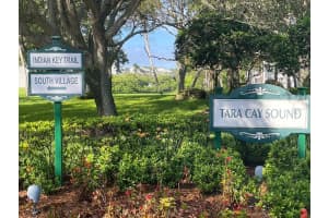 9796 INDIAN KEY TRAIL, SEMINOLE, FL 33776 Sold 02/14/25