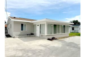 1735 LAKEWOOD DRIVE, SAINT PETERSBURG, FL 33712 Sold 11/12/24