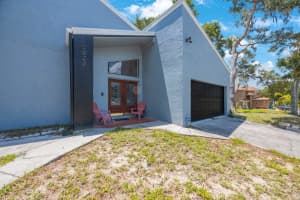 2000 BRENT PLACE, PALM HARBOR, FL 34683 Sold 03/28/25