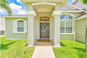 9061 PINEBREEZE DRIVE, RIVERVIEW, FL 33578 Sold 09/20/24