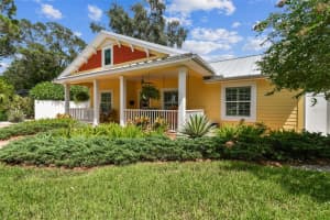 2000 CAESAR WAY, SAINT PETERSBURG, FL 33712 Sold 08/30/24