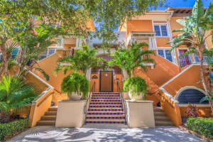 200 4TH AVENUE, SAINT PETERSBURG, FL 33701 Sold 11/07/24