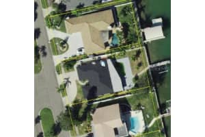 683 ISLAND WAY, CLEARWATER, FL 33767 Sold 10/15/24