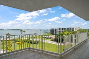 3 SEASIDE LANE, BELLEAIR, FL 33756 Sold 08/30/24