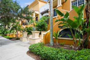 100 4TH AVENUE, ST PETERSBURG, FL 33701 Sold 03/24/25