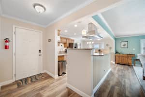 5257 BEACH DRIVE, ST PETERSBURG, FL 33705 - MLS#MFRU8250944