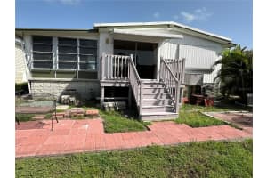 460 MOUNT OAK AVENUE, ST PETERSBURG, FL 33702 Sold 09/12/24