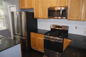 2956 BAYSHORE POINTE DRIVE, TAMPA, FL 33611 Sold 11/05/24