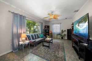 1732 BRADSHAW LANE, SAINT PETERSBURG, FL 33710 Sold 12/16/24