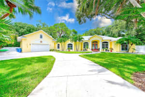 13545 PARK BOULEVARD, SEMINOLE, FL 33776 Sold 10/21/24