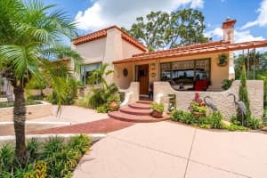 5221 DELETTE AVENUE, GULFPORT, FL 33707 Sold 12/17/24