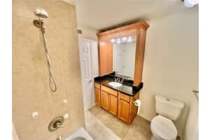 702 LYNDHURST STREET, DUNEDIN, FL 34698 Sold 05/22/25