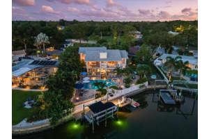 3700 CENTER CIRCLE, LARGO, FL 33774 Sold 12/24/24