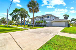 644 BAYSHORE DRIVE, TARPON SPRINGS, FL 34689 - MLS#MFRU8251270