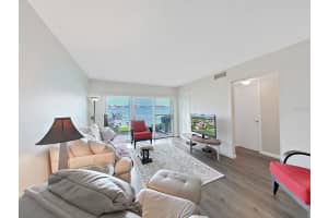 6177 SUN BOULEVARD, ST PETERSBURG, FL 33715 - MLS#MFRU8251271