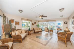 4525 COVE CIRCLE, SAINT PETERSBURG, FL 33708 Sold 09/17/24