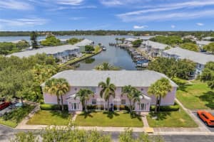 5157 BEACH DRIVE, SAINT PETERSBURG, FL 33705 Sold 07/31/25