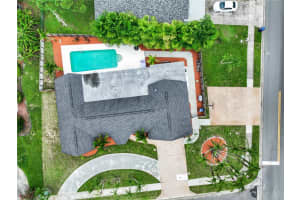 8733 HERSHEY LANE, SEMINOLE, FL 33777 Sold 01/09/25