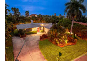 432 39TH AVENUE, ST PETE BEACH, FL 33706 Sold 09/16/24
