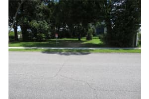 MLS# MFRU8251613, Dade City, Florida 33525