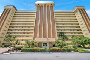 4550 COVE CIRCLE, SAINT PETERSBURG, FL 33708 Sold 02/07/25