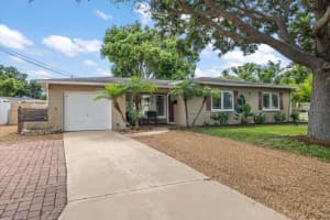 2301 38TH STREET, SAINT PETERSBURG, FL 33713 Sold 10/25/24