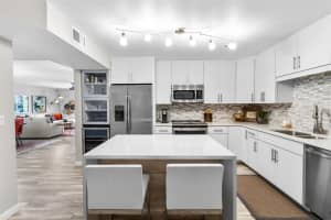 433 SPRING LAKES BOULEVARD, BRADENTON, FL 34210 Sold 09/16/24