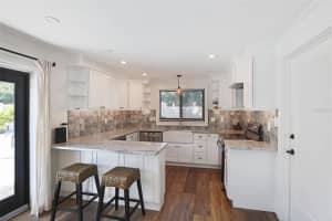 401 MIRA VISTA DRIVE, DUNEDIN, FL 34698 Sold 08/30/24