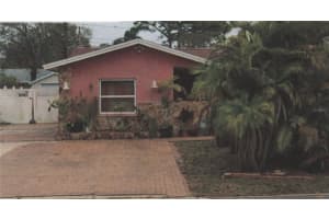 8665 Mockingbird Ln, SEMINOLE