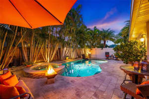 963 SNELL ISLE BOULEVARD, SAINT PETERSBURG, FL 33704 Sold 11/12/24