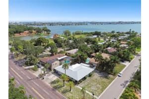 7979 GARDEN DRIVE, SAINT PETERSBURG, FL 33710 Sold 07/25/25