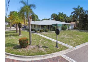 7979 GARDEN DRIVE, SAINT PETERSBURG, FL 33710 Sold 07/25/25