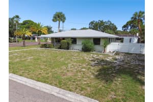 7979 GARDEN DRIVE, SAINT PETERSBURG, FL 33710 Sold 07/25/25