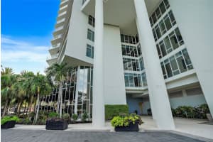 175 1ST STREET, ST PETERSBURG, FL 33701 Sold 11/18/24