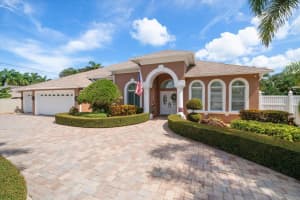 3069 SUNSET BOULEVARD, BELLEAIR BLUFFS, FL 33770 Sold 10/23/24