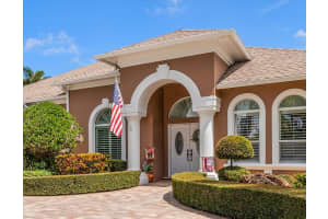 3069 SUNSET BOULEVARD, BELLEAIR BLUFFS, FL 33770 Sold 10/23/24
