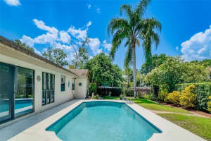 2953 LONGBROOKE WAY, CLEARWATER, FL 33760 Sold 09/09/24