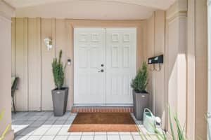 12403 QUAIL RUN ROW, HUDSON, FL 34667 Sold 10/08/24