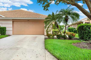 8318 SUMMER GREENS TERRACE, BRADENTON, FL 34212 Sold 11/08/24