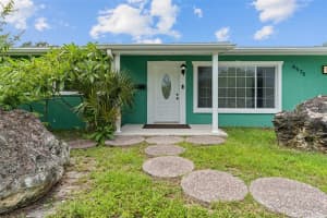 6575 34TH TERRACE, SAINT PETERSBURG, FL 33710 Sold 10/21/24