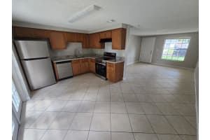 909 SUTHERLAND CIRCLE, VALRICO, FL 33594 Sold 12/06/24