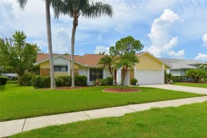 3230 CENTERWOOD DRIVE, TARPON SPRINGS, FL 34688 Sold 09/30/24