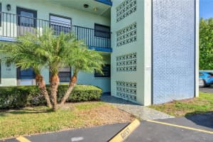 5973 TERRACE PARK DRIVE, ST PETERSBURG, FL 33709 Sold 01/24/25