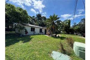 1395 DAVIS ROAD, DUNEDIN, FL 34698 Sold 11/20/24