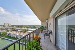 7300 SUN ISLAND DRIVE, SOUTH PASADENA, FL 33707 Sold 03/28/25