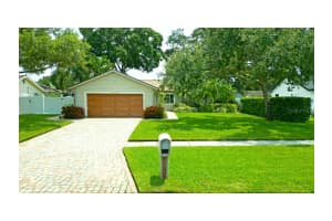 9925 56TH WAY, PINELLAS PARK, FL 33782 Sold 10/16/24