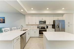 12140 WELLEN GOLF #205, VENICE, FL 34293 Sold 01/20/25