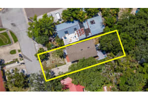 904 TUSKAWILLA STREET, CLEARWATER, FL 33756 Sold 12/31/24