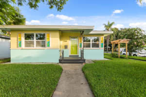 2558 2ND AVENUE, SAINT PETERSBURG, FL 33712 Sold 09/19/24
